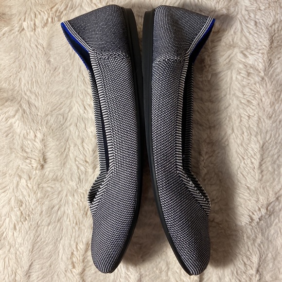 Like new Rothy’s cloud grey Birdseye round toe shoes - Picture 7 of 14